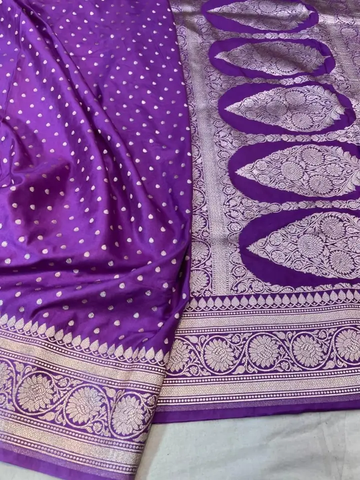 Banarasi Silver Zari Paisley Pallu, photograph 1 of 6