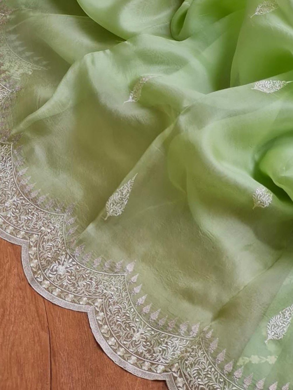 Pastel Organza Scallop Climber, photograph 2 of 14